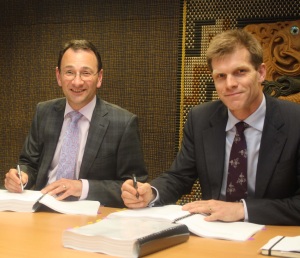 Datacom announces plans for new data center and cloud services to government