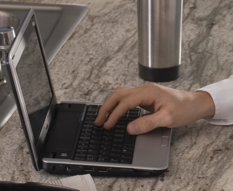 Dell Inspiron 9 is highly mobile device