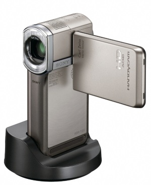 Sony HDR-TG5 Handycam is world's smallest HD camcorder