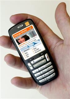 Orange announces the SPV C500 Windows Mobile Smartphone
