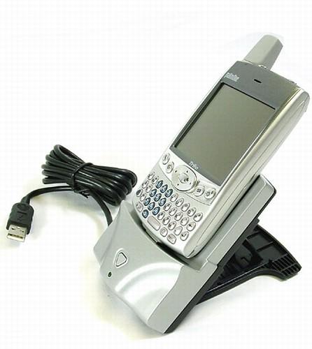 Seidio announces foldable USB cradle for palmOne Treo 600