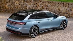 The ID.7 Tourer Is Volkswagen's First ...