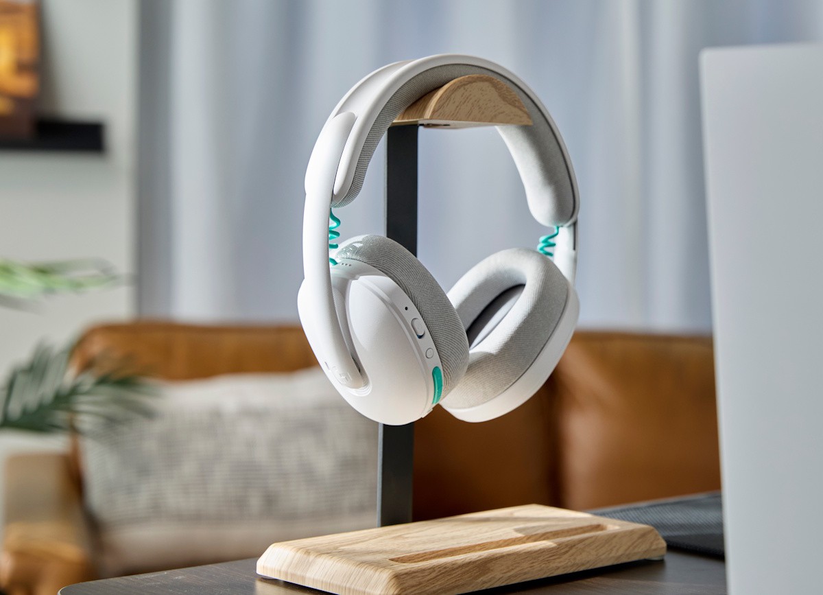 Logitech G325 Lightspeed Wireless Gaming Headset Review