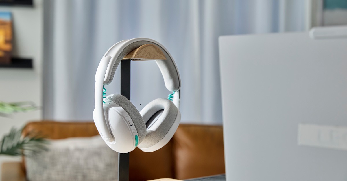 Logitech G Introduces G325 Lightspeed Wireless Gaming Headset